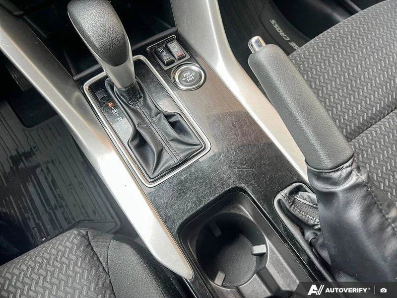 2025 Mitsubishi Eclipse Cross - Image 13 of 20