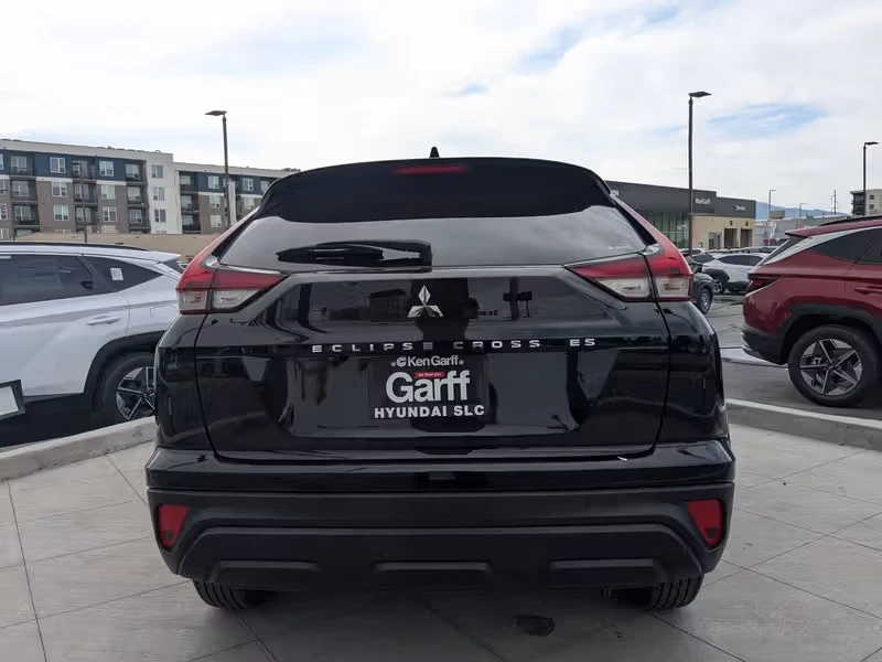 2025 Mitsubishi Eclipse Cross - Image 5 of 15
