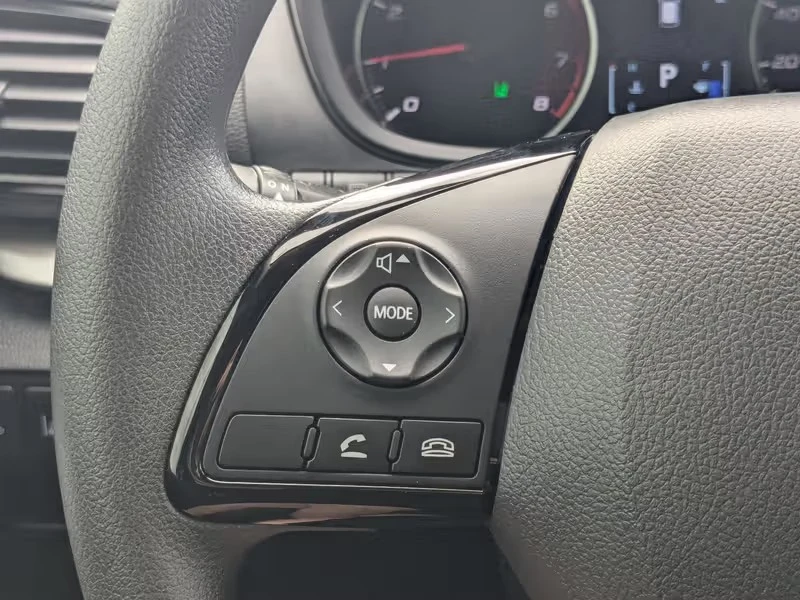 2025 Mitsubishi Eclipse Cross - Image 14 of 15