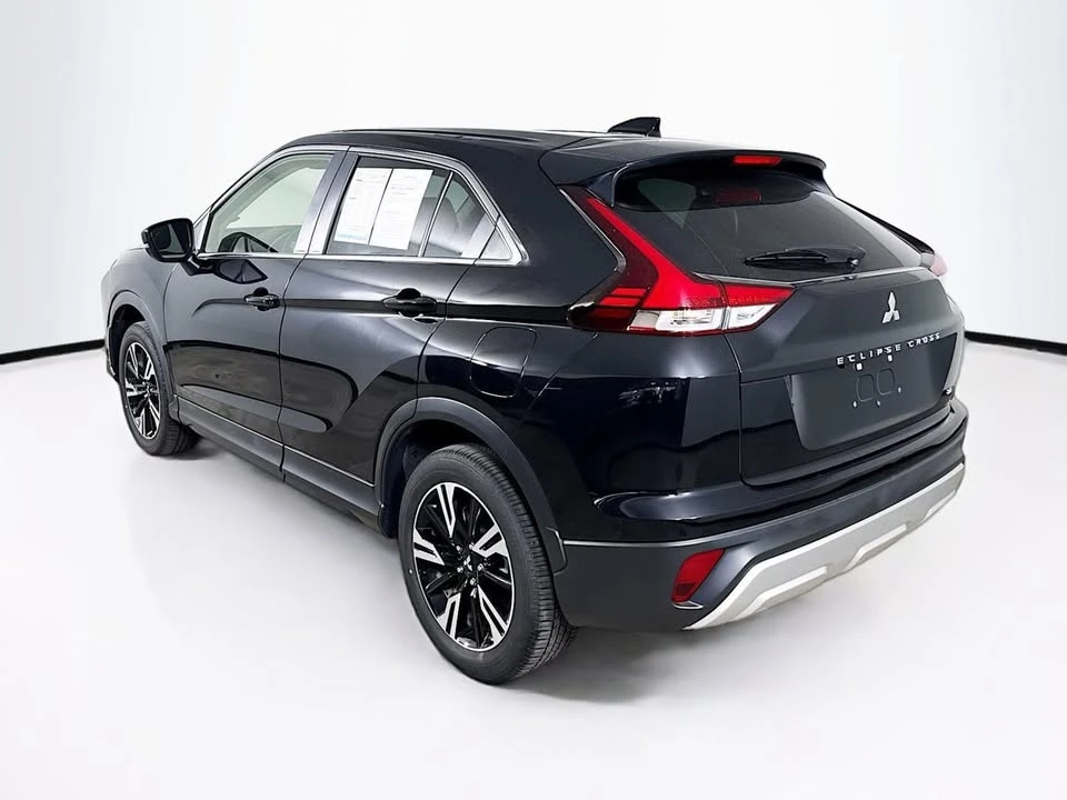 2025 Mitsubishi Eclipse Cross - Image 12 of 19