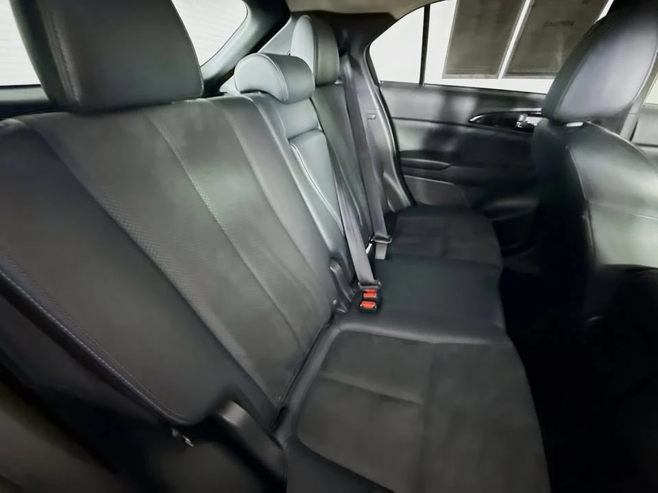 2025 Mitsubishi Eclipse Cross - Image 16 of 19
