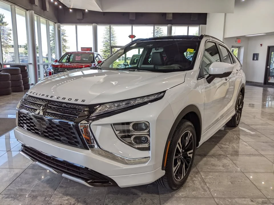2025 Mitsubishi Eclipse Cross - Image 3 of 20