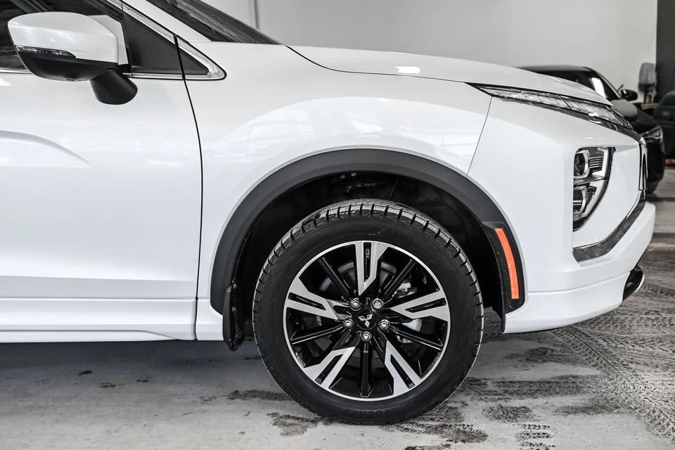 2025 Mitsubishi Eclipse Cross - Image 12 of 20