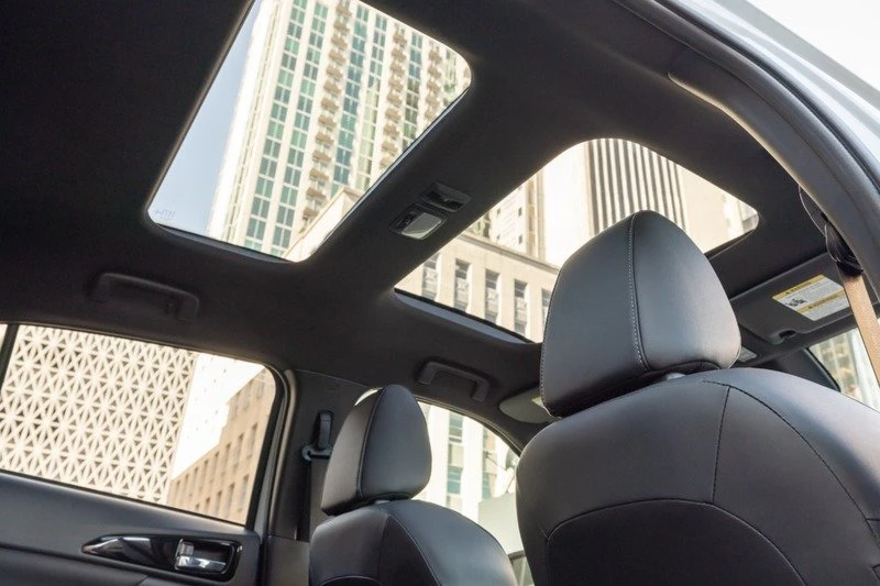 2025 Mitsubishi Eclipse Cross - Image 10 of 10