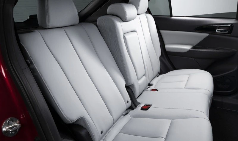 2025 Mitsubishi Eclipse Cross - Image 9 of 10