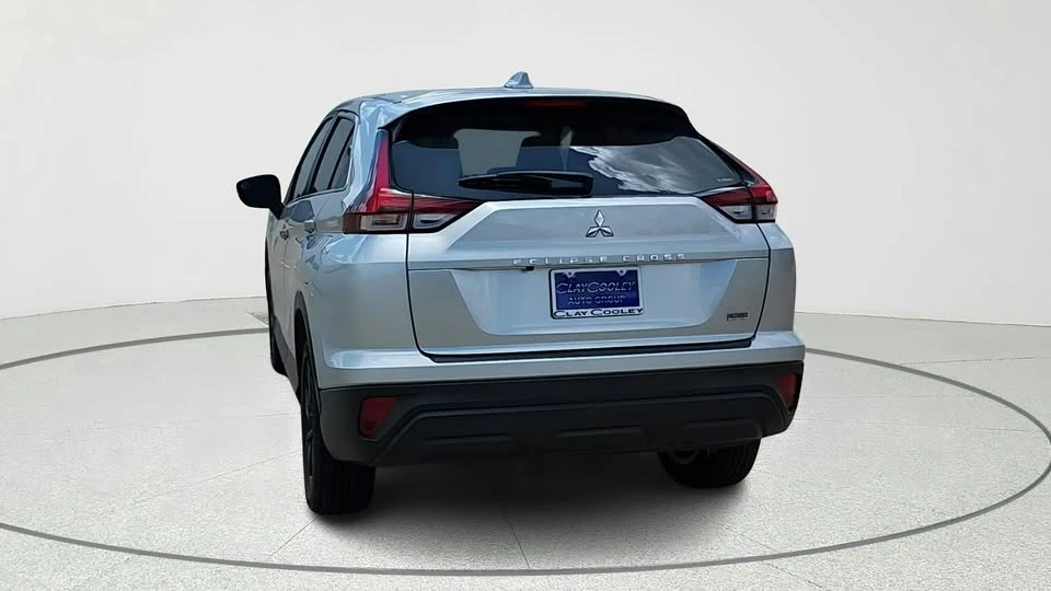 2025 Mitsubishi Eclipse Cross - Image 4 of 12