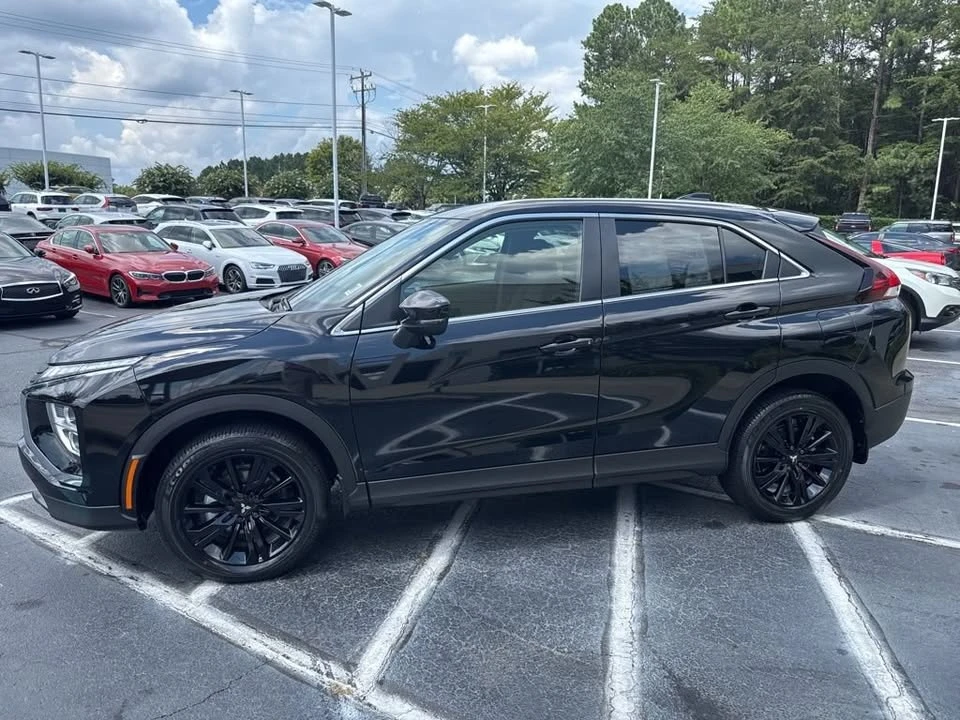 2025 Mitsubishi Eclipse Cross - Image 3 of 13