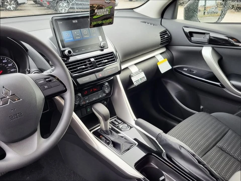 2025 Mitsubishi Eclipse Cross - Image 15 of 16