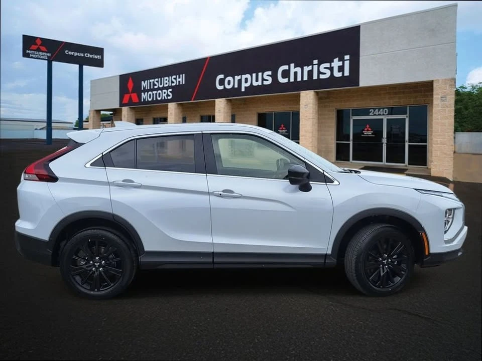 2025 Mitsubishi Eclipse Cross - Image 8 of 16