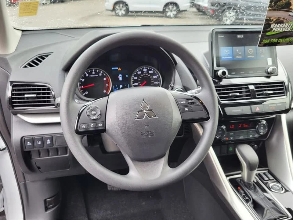 2025 Mitsubishi Eclipse Cross - Image 13 of 16