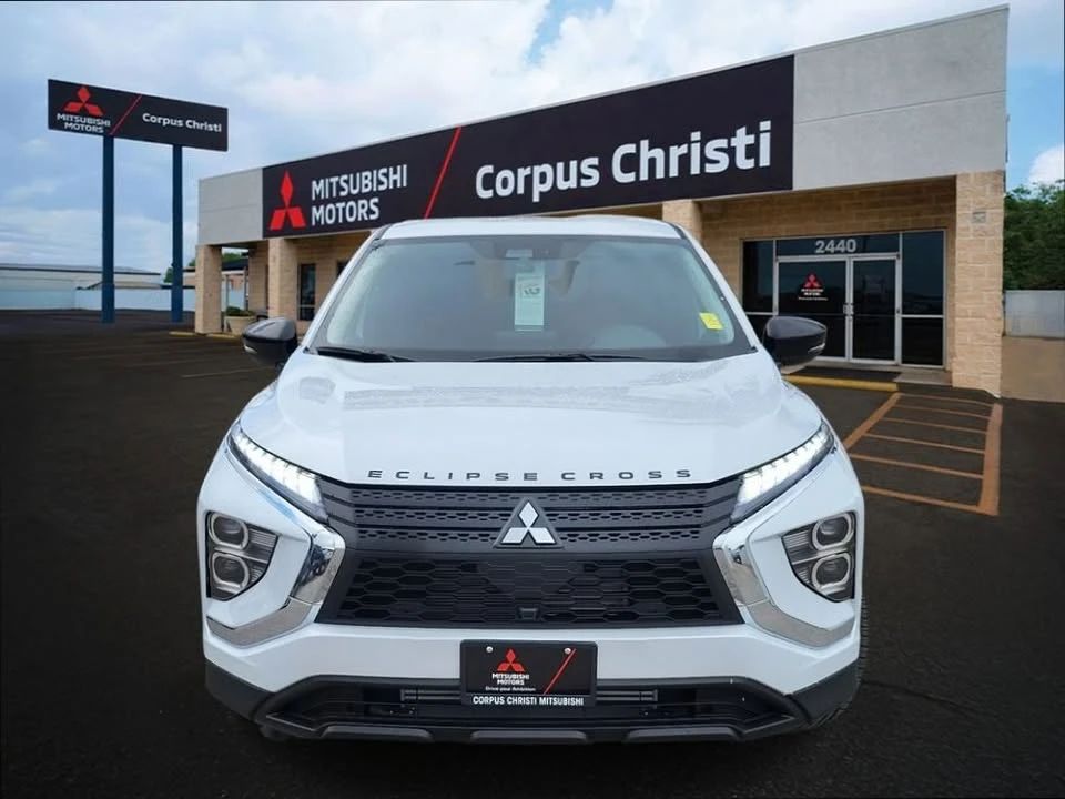 2025 Mitsubishi Eclipse Cross - Image 2 of 16