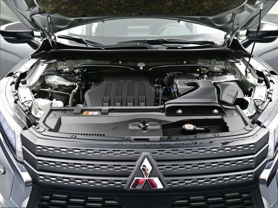 2025 Mitsubishi Eclipse Cross - Image 19 of 19