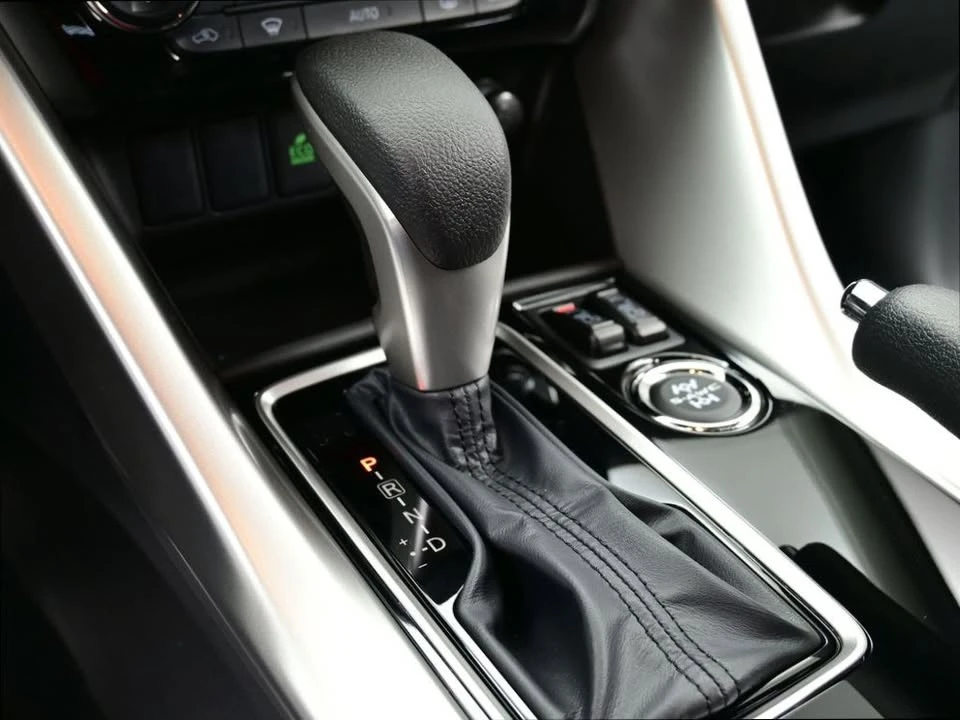 2025 Mitsubishi Eclipse Cross - Image 7 of 19