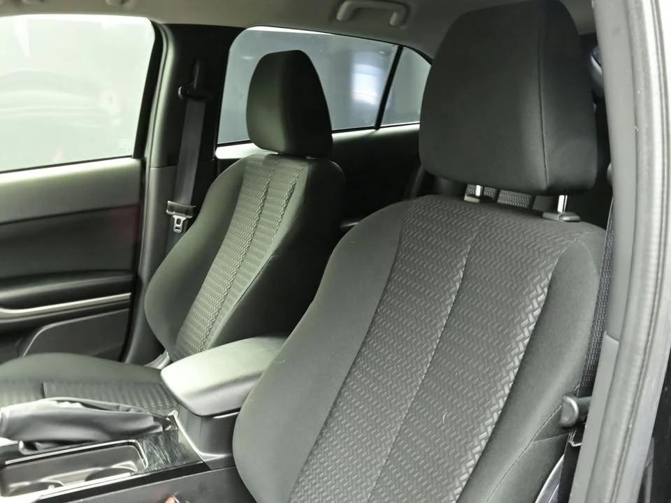 2025 Mitsubishi Eclipse Cross - Image 12 of 20