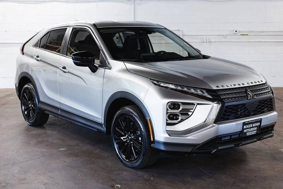 2025 Mitsubishi Eclipse Cross - Image 5 of 20