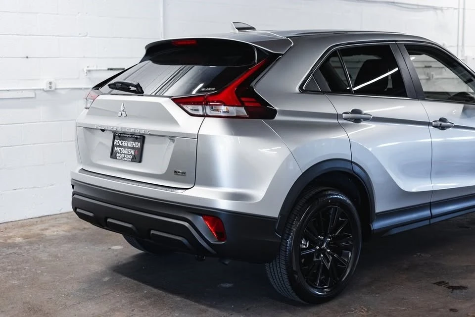 2025 Mitsubishi Eclipse Cross - Image 7 of 20