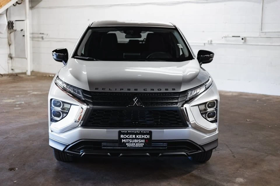 2025 Mitsubishi Eclipse Cross - Image 4 of 20