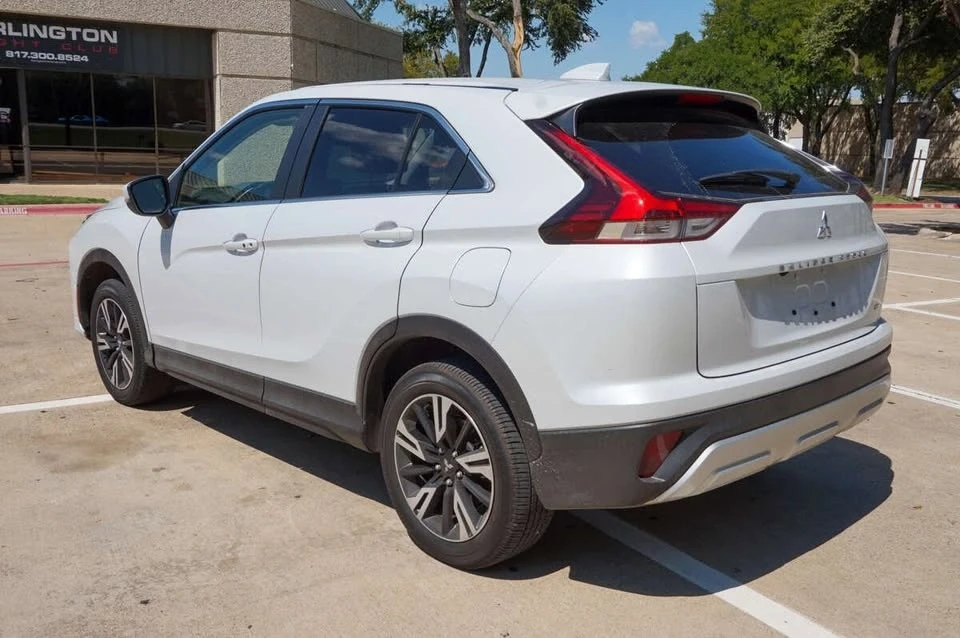 2025 Mitsubishi Eclipse Cross - Image 4 of 20