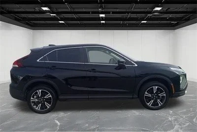 2025 Mitsubishi Eclipse Cross - Image 5 of 13