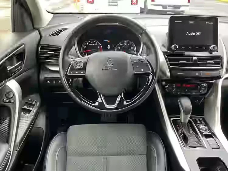 2025 Mitsubishi Eclipse Cross - Image 14 of 20