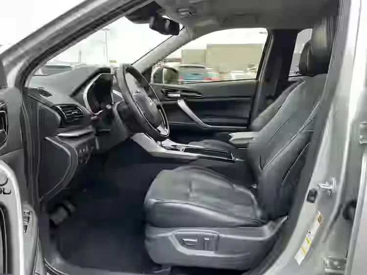 2025 Mitsubishi Eclipse Cross - Image 10 of 20