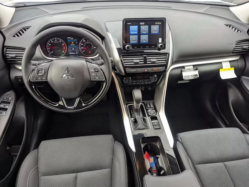 2025 Mitsubishi Eclipse Cross - Image 6 of 10
