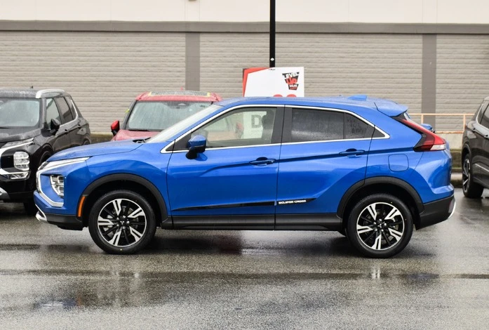 2025 Mitsubishi Eclipse Cross - Image 3 of 15