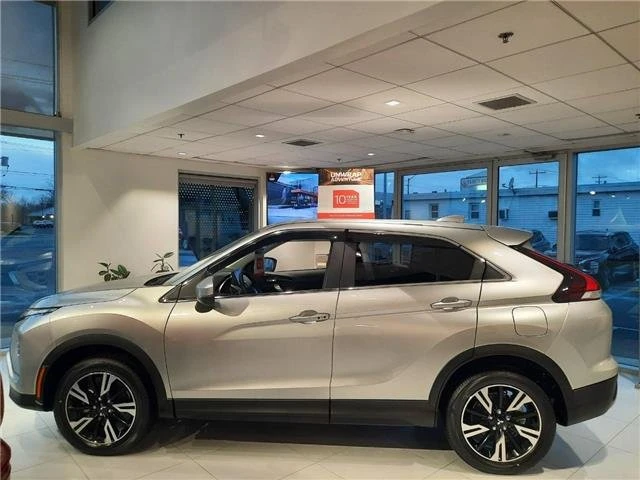 2025 Mitsubishi Eclipse Cross - Image 2 of 8