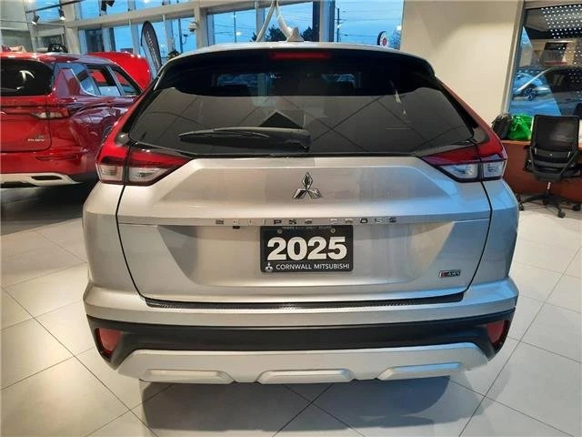 2025 Mitsubishi Eclipse Cross - Image 3 of 8