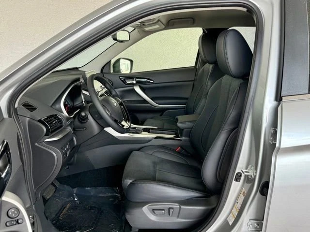 2025 Mitsubishi Eclipse Cross - Image 10 of 18