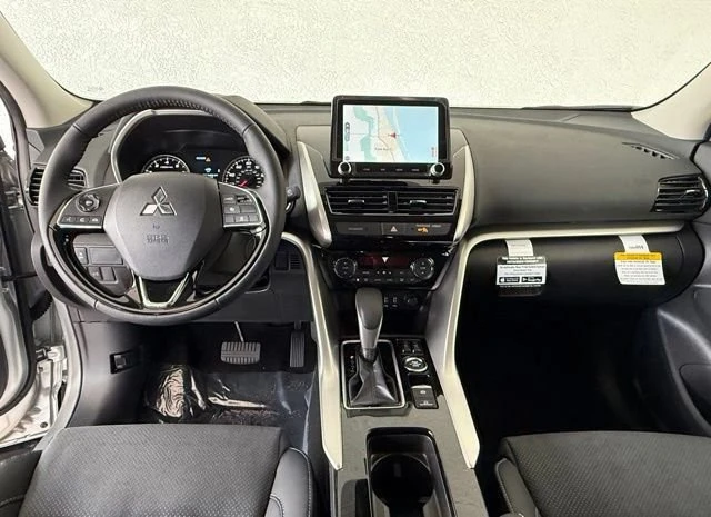 2025 Mitsubishi Eclipse Cross - Image 12 of 18