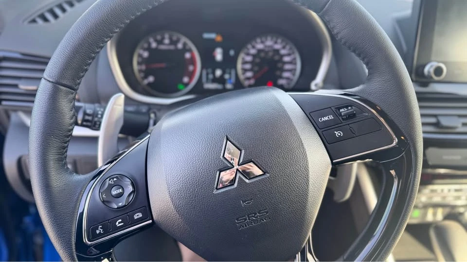 2025 Mitsubishi Eclipse Cross - Image 13 of 18