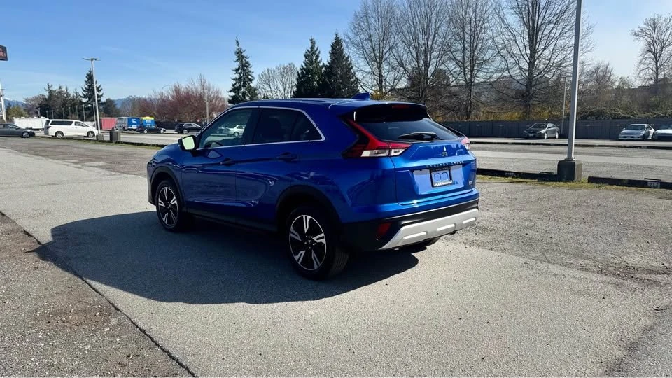 2025 Mitsubishi Eclipse Cross - Image 4 of 16