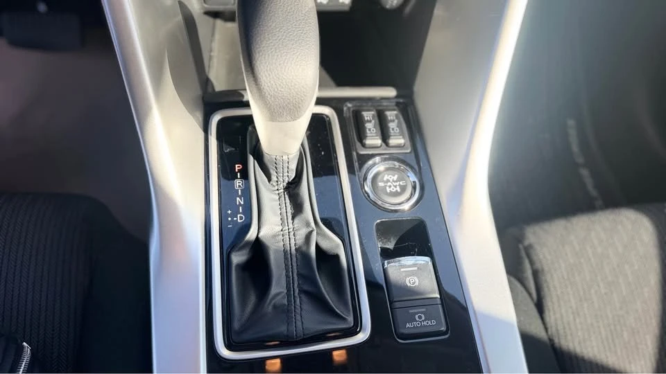 2025 Mitsubishi Eclipse Cross - Image 14 of 16