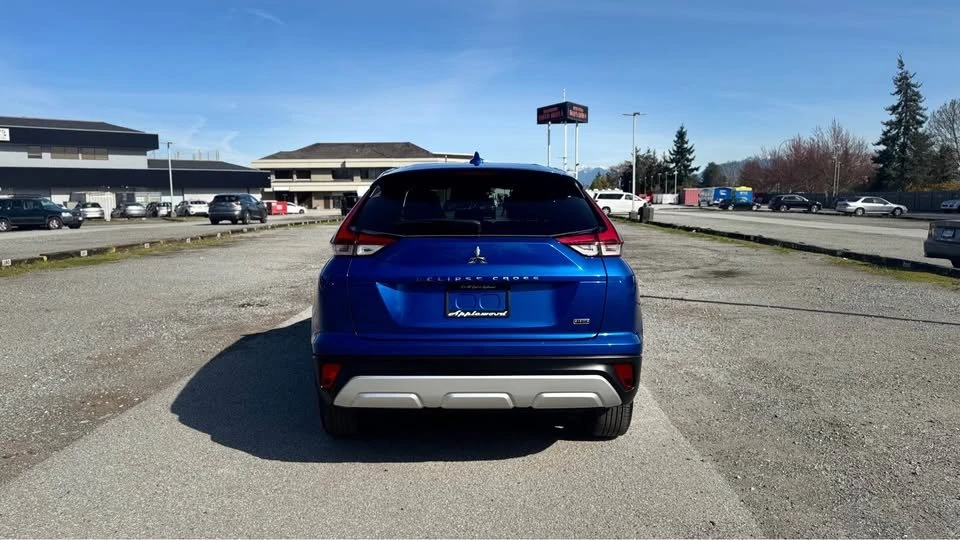 2025 Mitsubishi Eclipse Cross - Image 5 of 16
