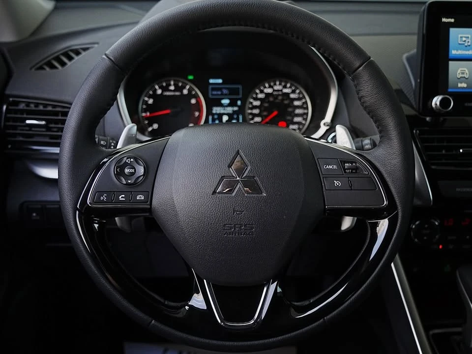 2025 Mitsubishi Eclipse Cross - Image 18 of 20
