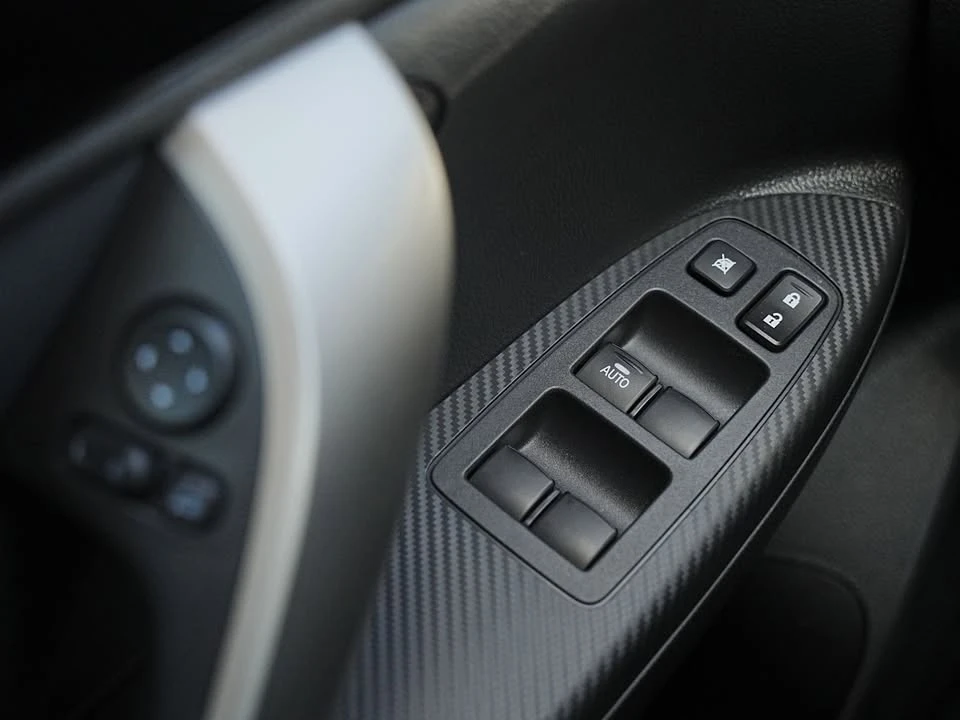 2025 Mitsubishi Eclipse Cross - Image 13 of 20