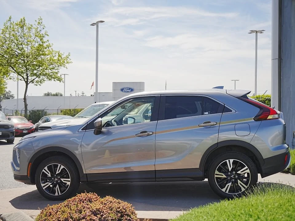 2025 Mitsubishi Eclipse Cross - Image 9 of 20
