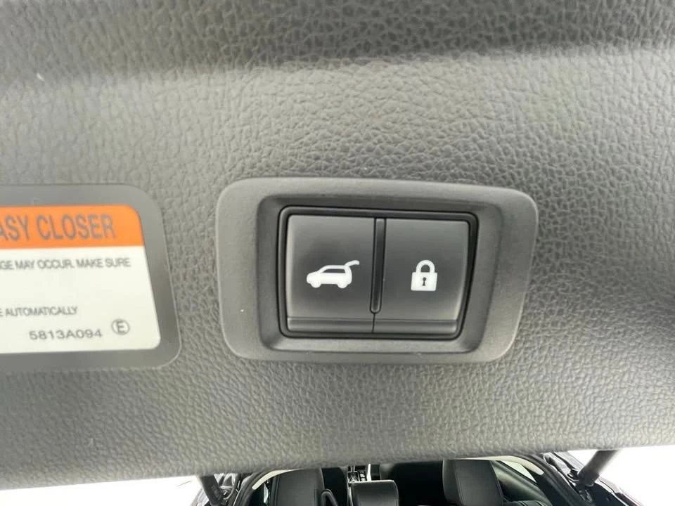 2025 Mitsubishi Eclipse Cross - Image 6 of 18