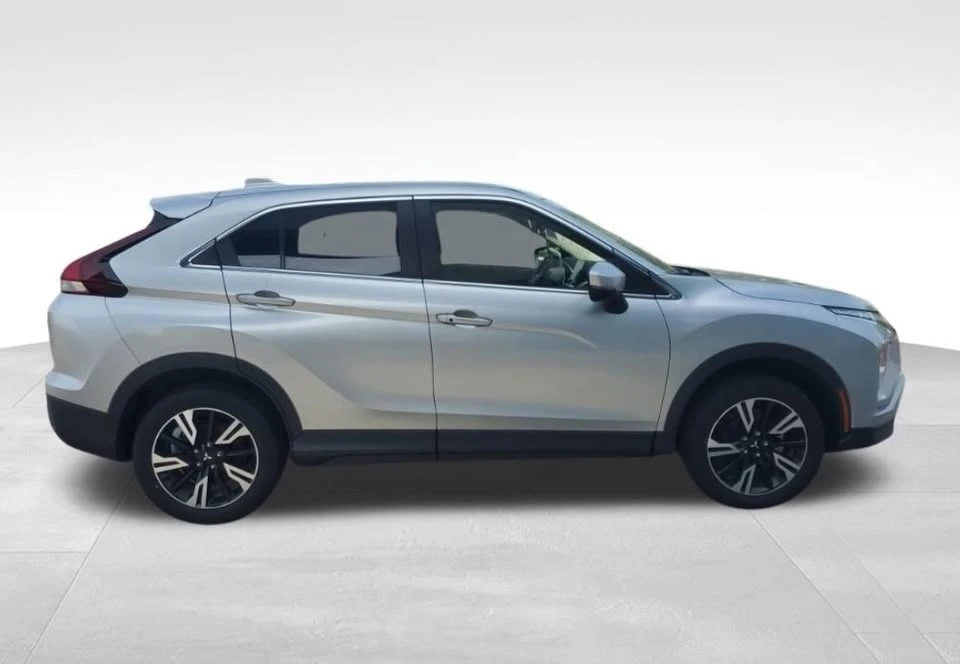 2025 Mitsubishi Eclipse Cross - Image 2 of 11
