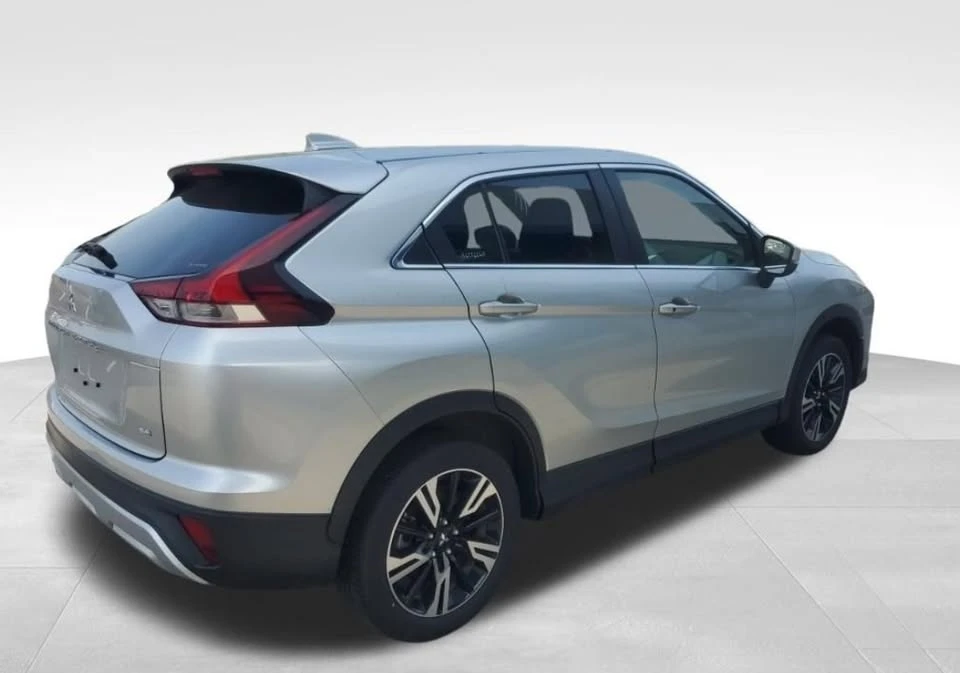 2025 Mitsubishi Eclipse Cross - Image 3 of 11