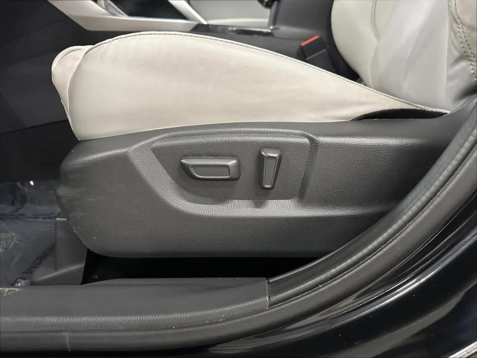 2025 Mitsubishi Eclipse Cross - Image 17 of 20
