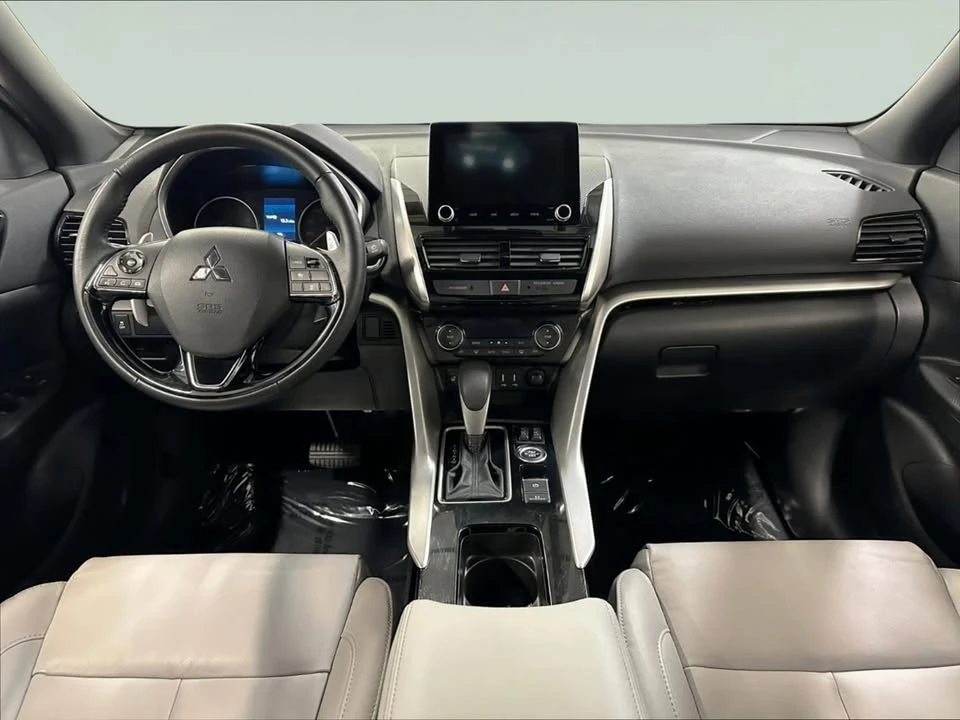 2025 Mitsubishi Eclipse Cross - Image 2 of 20