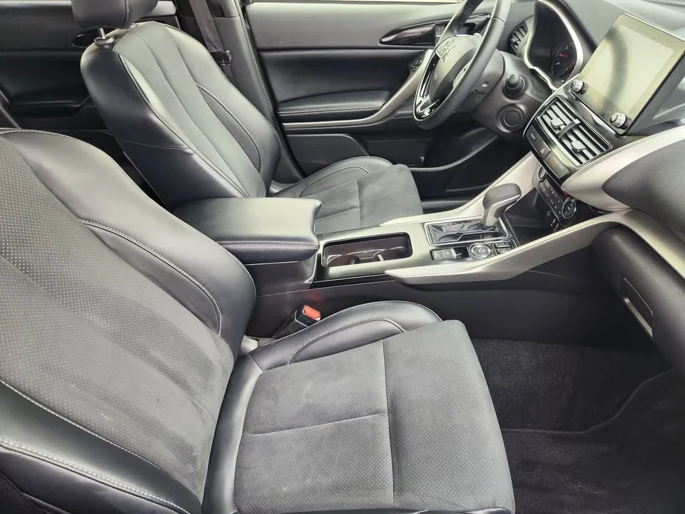2025 Mitsubishi Eclipse Cross - Image 15 of 20