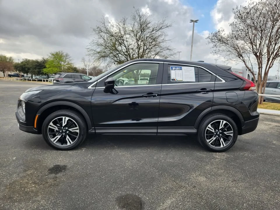 2025 Mitsubishi Eclipse Cross - Image 4 of 20