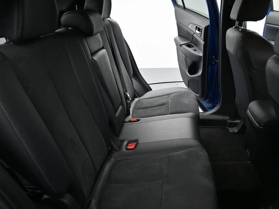 2025 Mitsubishi Eclipse Cross - Image 13 of 20