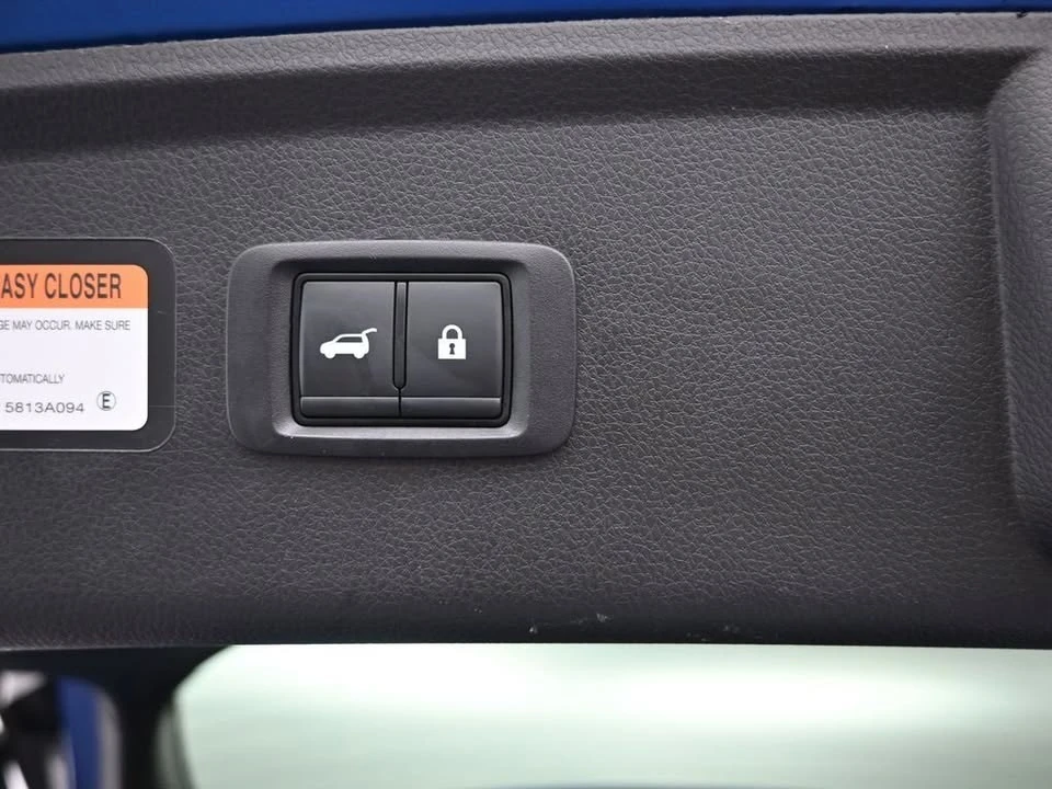 2025 Mitsubishi Eclipse Cross - Image 16 of 20