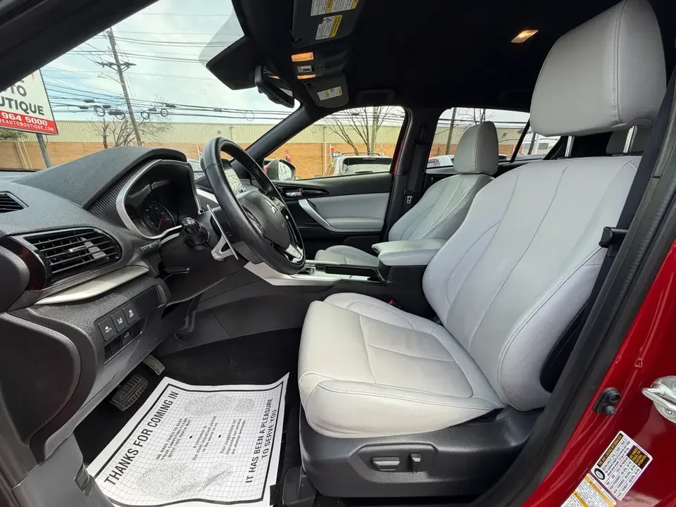 2025 Mitsubishi Eclipse Cross - Image 5 of 11