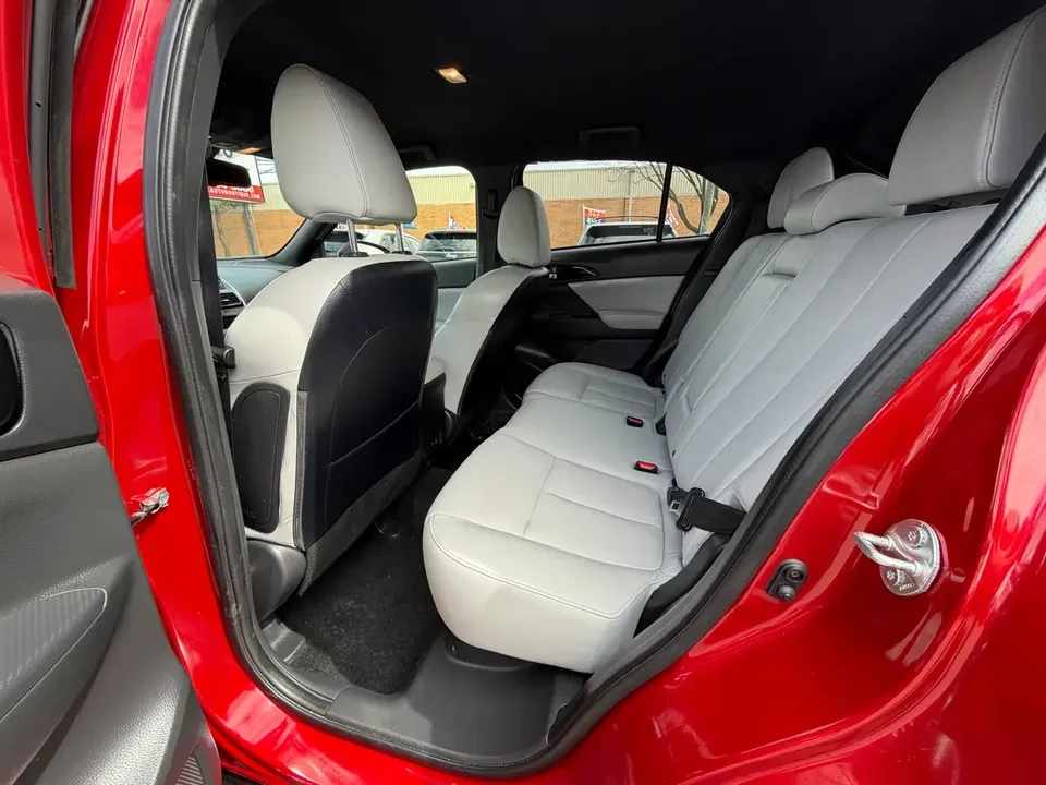2025 Mitsubishi Eclipse Cross - Image 8 of 11