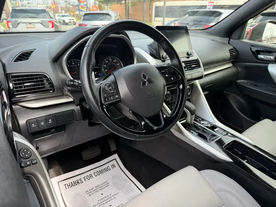 2025 Mitsubishi Eclipse Cross - Image 7 of 11